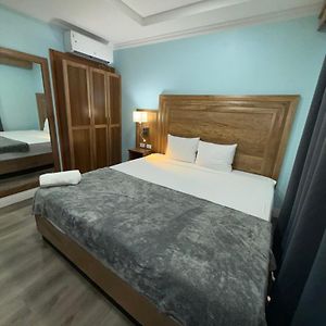 Airport Suites Hotel